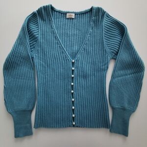 Aritzia Wilfred Pearl Buttons Blue Ribbed Knit V Neck Sweater Cardigan